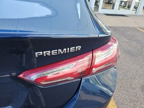 Used 2021 Chevrolet Malibu Premier FWD image 5