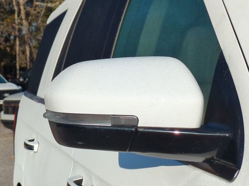 Used 2024 Ford Expedition Limited image 12