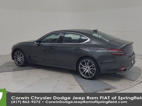 Used 2025 Genesis G70 2.5T image 10