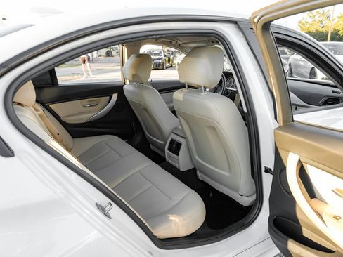 Used 2018 BMW 320i Sedan image 40