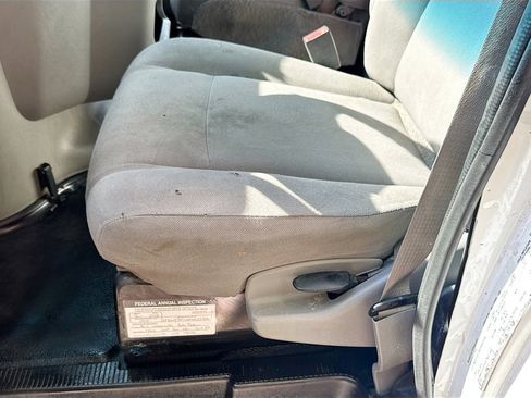 Used 2015 Ford E-350 and Econoline 350 Super Duty image 21