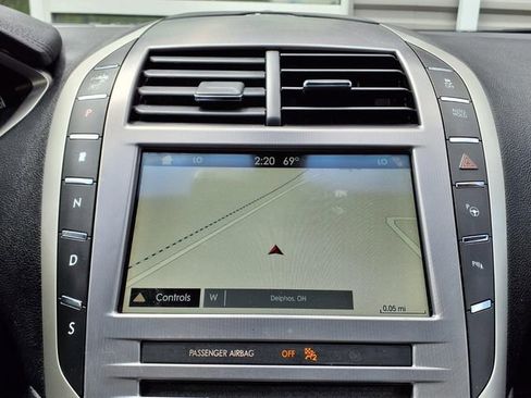 Used 2017 Lincoln MKZ Reserve w/ Technology Package AWD/4WD image 23