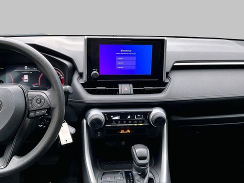Used 2023 Toyota RAV4 LE FWD image 7
