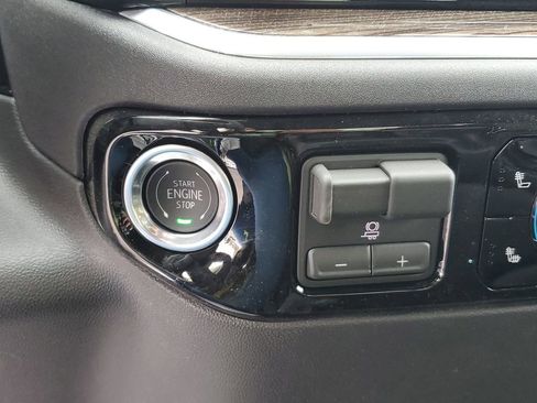 New 2026 GMC Sierra 1500 Elevation image 24