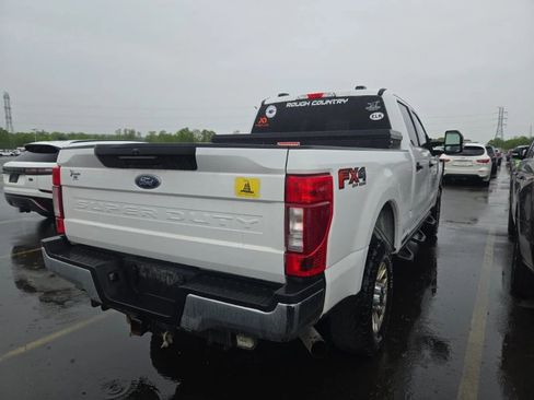 Used 2020 Ford F250 XLT w/ FX4 Off-Road Package AWD/4WD image 3