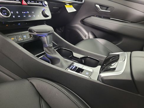 New 2025 Hyundai Santa Cruz Limited image 18