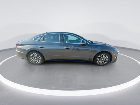 Used 2023 Hyundai Sonata Limited w/ Cargo Package FWD image 9