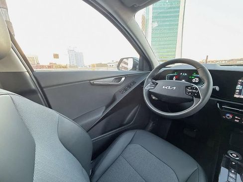 New 2025 Kia Niro EX w/ EX Cold Weather Package image 10