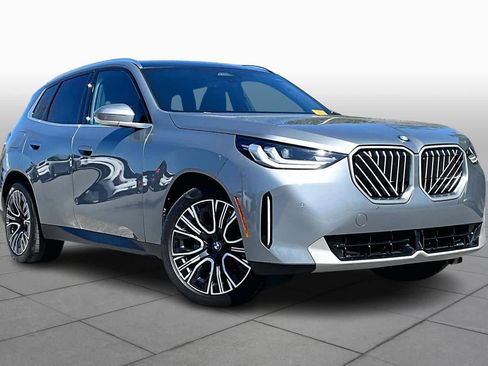 Used 2025 BMW X3 xDrive30i w/ Convenience Package image 3