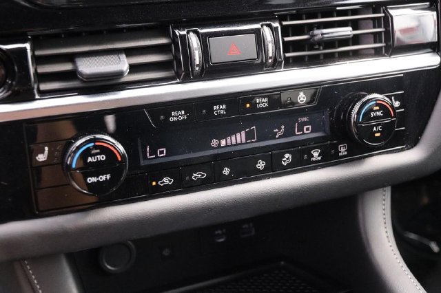 Certified 2025 Nissan Pathfinder SL AWD/4WD image 20