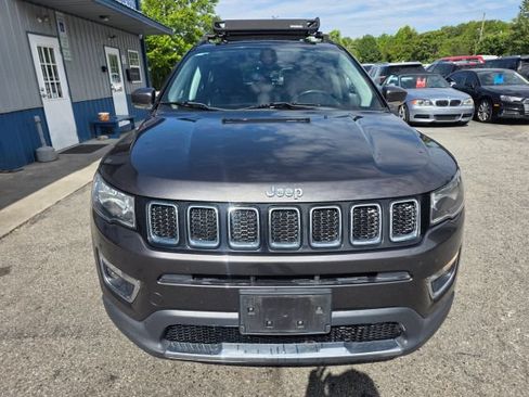 Used 2017 Jeep Compass Limited AWD/4WD image 2