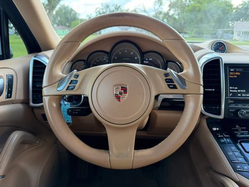 Used 2014 Porsche Cayenne AWD/4WD image 12