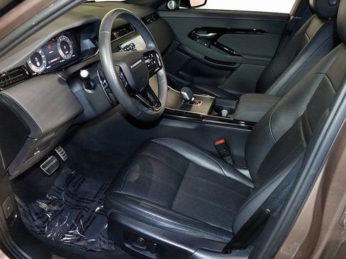Used 2024 Land Rover Range Rover Evoque Dynamic SE image 12