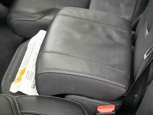 Used 2024 Volvo XC90 B6 Ultimate w/ Protection Package Premier image 22