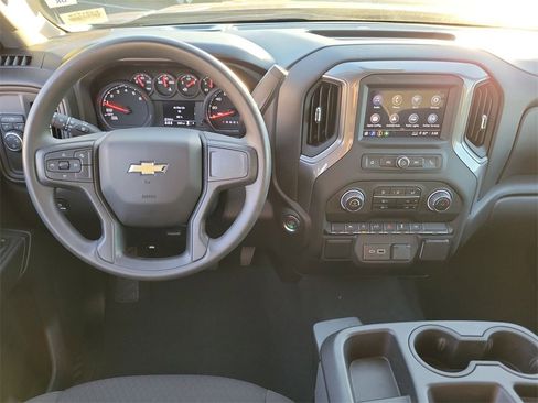 Used 2025 Chevrolet Silverado 1500 Custom image 11