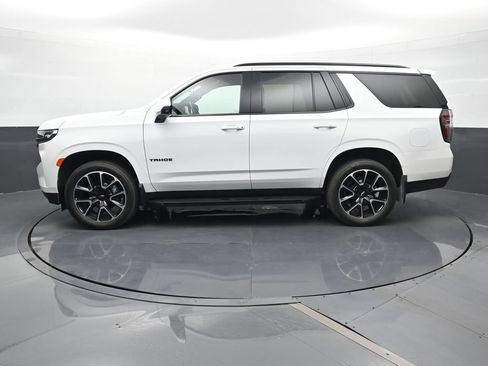 Used 2022 Chevrolet Tahoe RST w/ Luxury Package AWD/4WD image 2