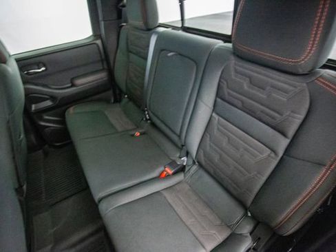 Used 2022 Nissan Frontier PRO-4X w/ Technology Package image 25