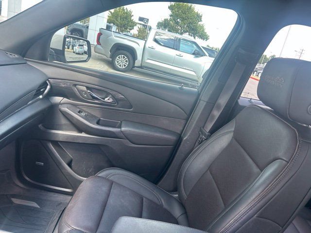 Used 2022 Chevrolet Traverse High Country w/ LPO, Floor Liner Package AWD/4WD image 8