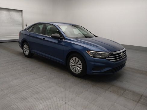 Used 2019 Volkswagen Jetta SE FWD image 11