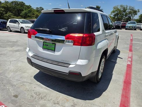 Used 2010 GMC Terrain SLT FWD image 12