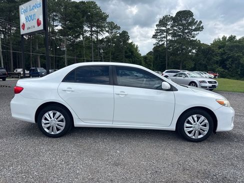 Used 2012 Toyota Corolla LE FWD image 13