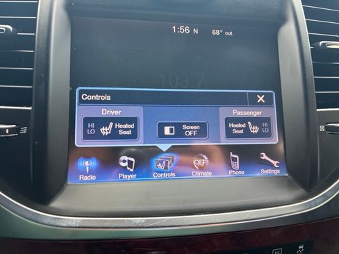 Used 2014 Chrysler 300 RWD image 29