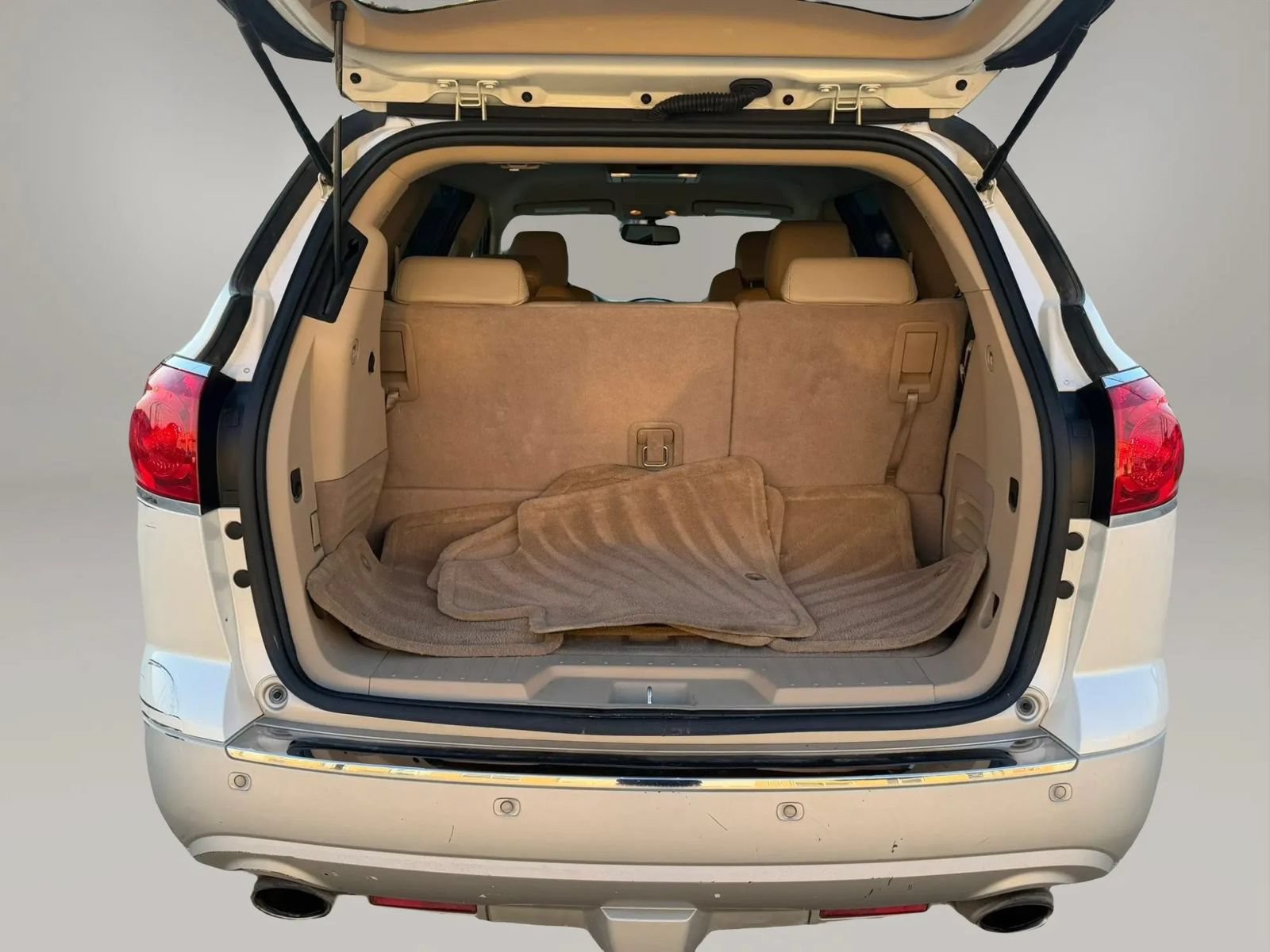 Used 2011 Buick Enclave CXL w/ Trailering Provision Package FWD image 23