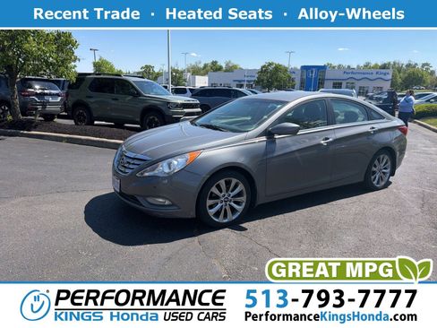 Used 2013 Hyundai Sonata SE FWD image 1