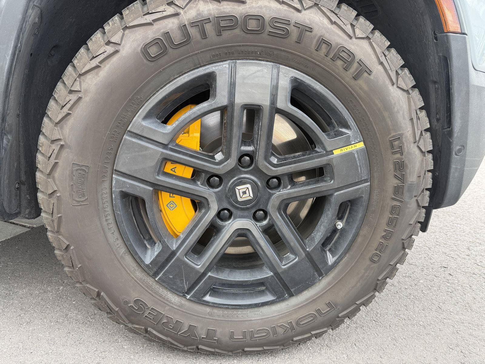 Used 2023 Rivian R1S Launch Edition Quad AWD/4WD image 10