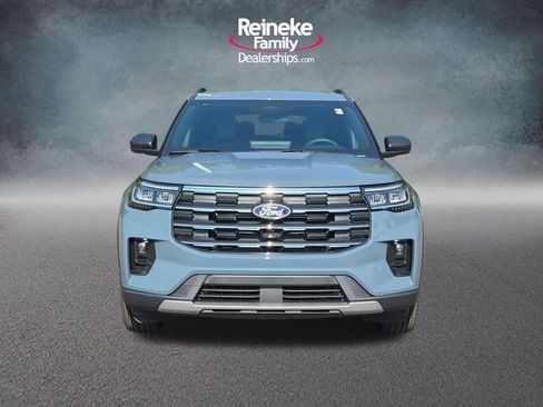 New 2027 Ford Explorer Active AWD/4WD image 2