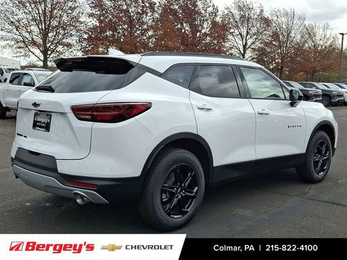 New 2025 Chevrolet Blazer LT w/ Convenience Package image 3