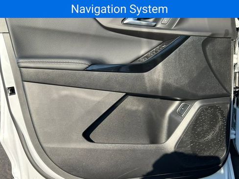 New 2026 Chevrolet Equinox LT w/ Convenience Package II image 13