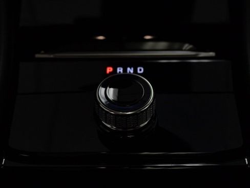 Certified 2023 Jeep Grand Cherokee L Limited w/ Black Appearance Package image 19