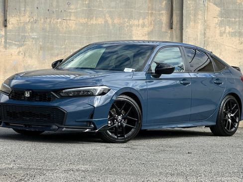 Used 2025 Honda Civic Sport image 8