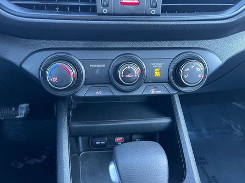 Used 2024 Kia Forte LXS w/ LXS Technology Package image 33