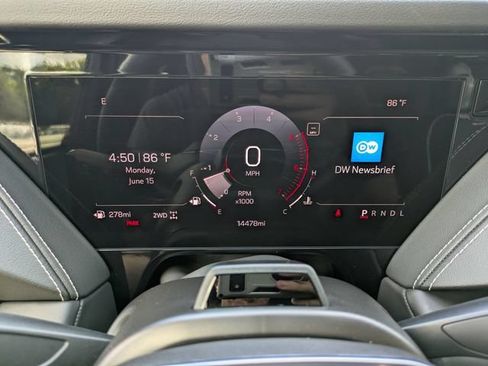 Used 2025 GMC Yukon XL AT4 Ultimate w/ LPO, Floor Liner Package AWD/4WD image 37