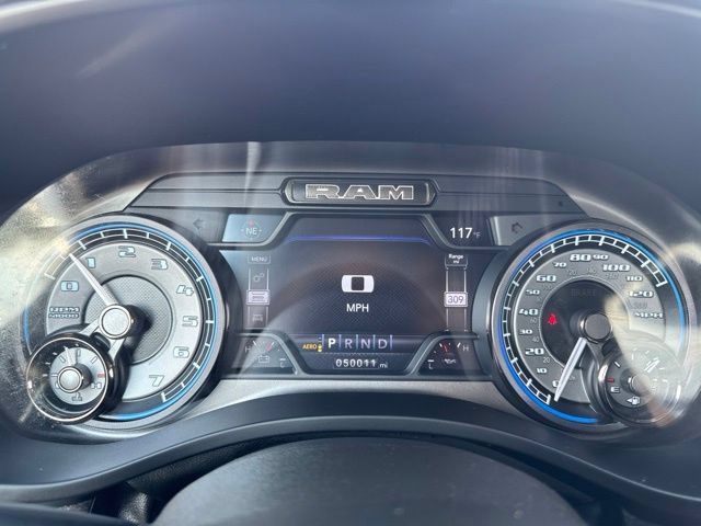 Used 2022 RAM 1500 Limited w/ Body Color Bumper Group AWD/4WD image 18