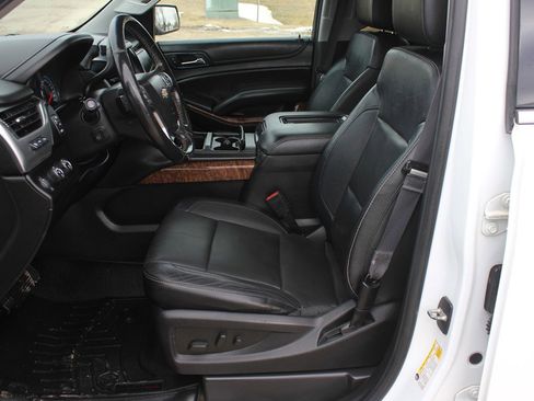 Used 2016 Chevrolet Suburban LTZ image 31
