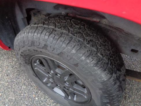 Used 2012 Chevrolet Colorado W/T image 6