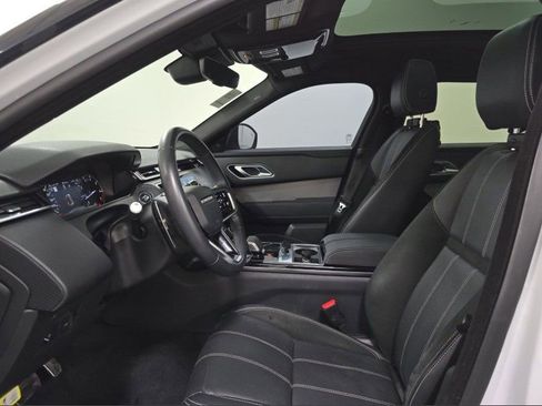 Used 2023 Land Rover Range Rover Velar R-Dynamic S image 7