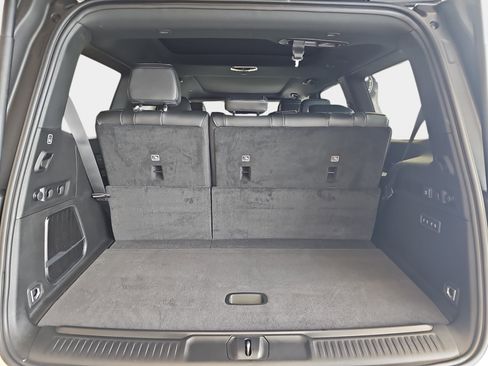 New 2026 Jeep Grand Wagoneer 4WD image 13