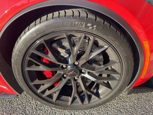 Used 2017 Chevrolet Corvette Z06 image 6