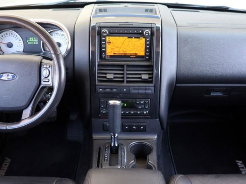 Used 2010 Ford Explorer Sport Trac Limited image 16