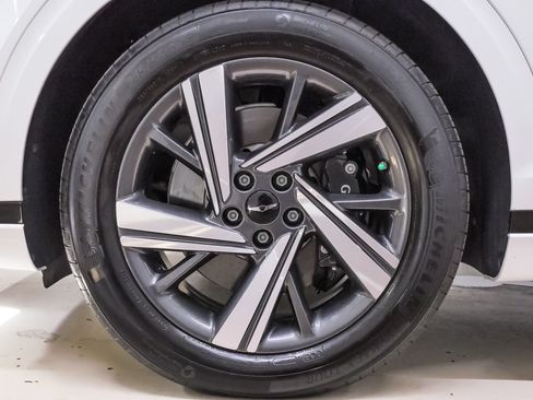 Certified 2026 Genesis GV70 3.5T Sport Advanced AWD/4WD image 30