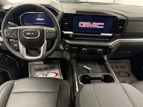 New 2025 GMC Sierra 2500 SLT image 19
