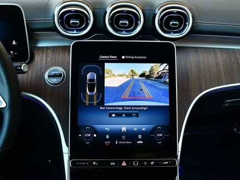 Used 2024 Mercedes-Benz CLE 300 4MATIC Cabriolet image 78