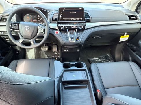 New 2026 Honda Odyssey EX-L image 10