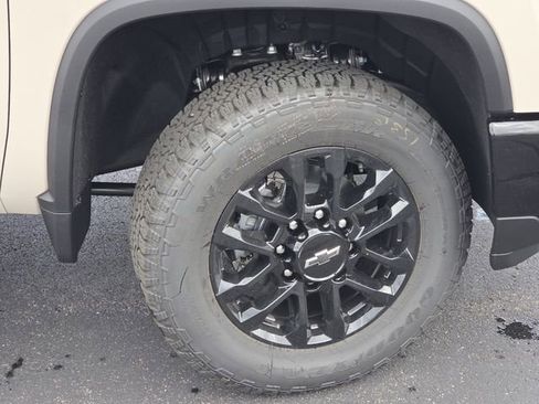 New 2026 Chevrolet Silverado 2500 Custom w/ Custom Value Package AWD/4WD image 22