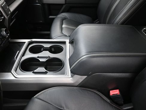 Used 2020 Ford F250 Platinum w/ FX4 Off-Road Package image 20