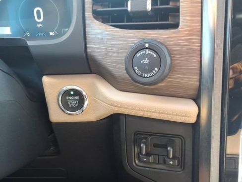 Used 2024 Ford Expedition Max Limited AWD/4WD image 24